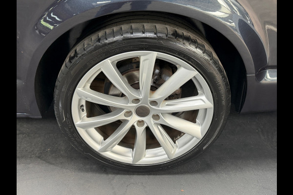 Volkswagen Transporter 2.0 TDI L2H1 DC | Luxe uitvoering | 20 inch | 204PK | DSG | ACC | Standkachel | Leder | Mooie staat