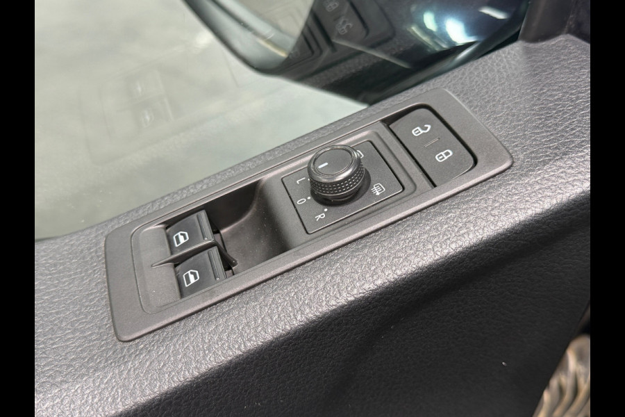 Volkswagen Transporter 2.0 TDI L2H1 DC | Luxe uitvoering | 20 inch | 204PK | DSG | ACC | Standkachel | Leder | Mooie staat