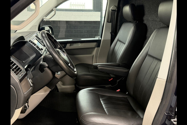 Volkswagen Transporter 2.0 TDI L2H1 DC | Luxe uitvoering | 20 inch | 204PK | DSG | ACC | Standkachel | Leder | Mooie staat