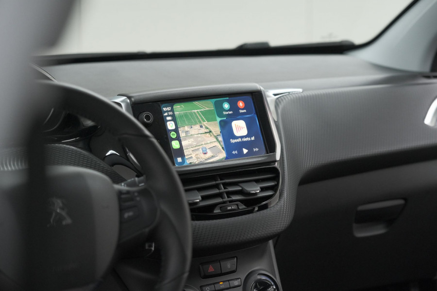Peugeot 2008 PureTech 110 EAT6 Active | Camera | Apple CarPlay | Parkeersensoren