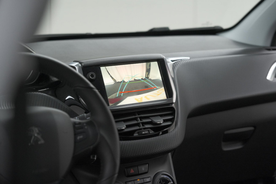 Peugeot 2008 PureTech 110 EAT6 Active | Camera | Apple CarPlay | Parkeersensoren