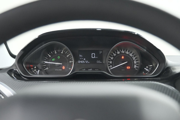 Peugeot 2008 PureTech 110 EAT6 Active | Camera | Apple CarPlay | Parkeersensoren