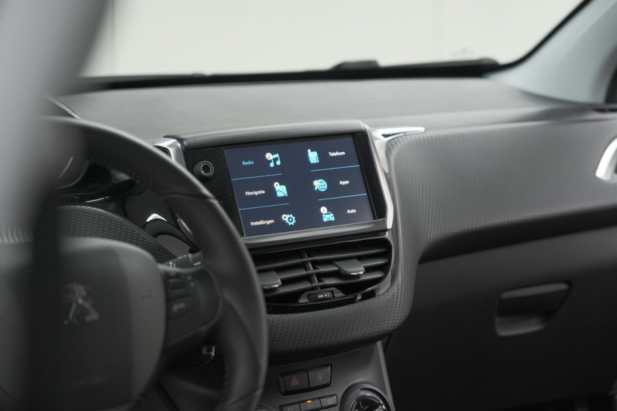 Peugeot 2008 PureTech 110 EAT6 Active | Camera | Apple CarPlay | Parkeersensoren