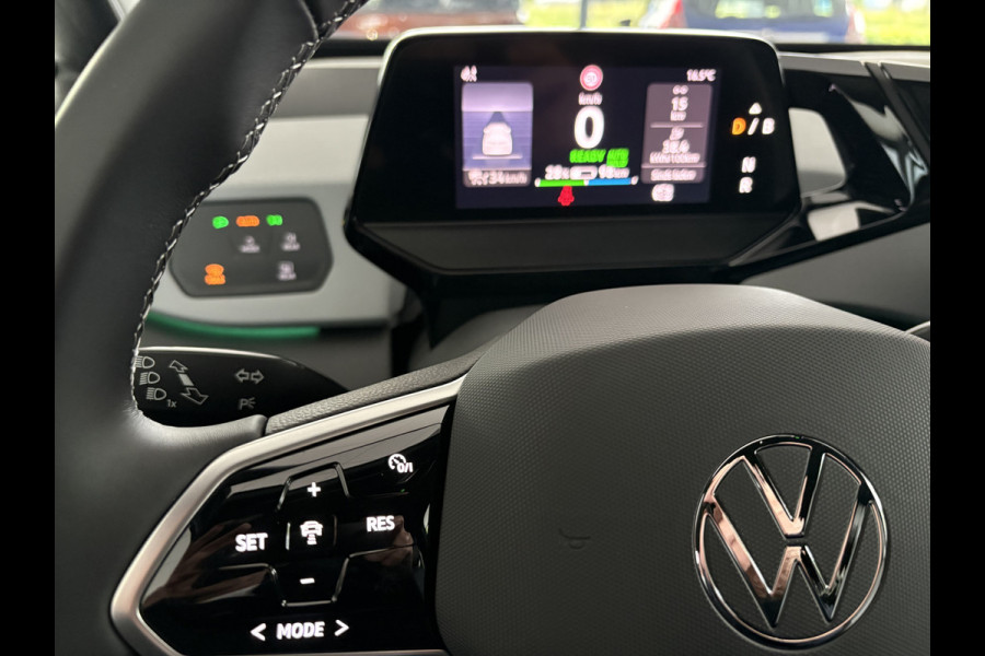 Volkswagen ID.3 Pro Advantage 58 kWh Airco - Achteruitrijcamera - Navigatie - Apple carplay - parkeersensoren - Voorstoelen verwarmd - Rondomzicht camera - Licht metalen velgen 18 inch - Radio - Led verlichting  - Stuur multifunctioneel - Cruise control