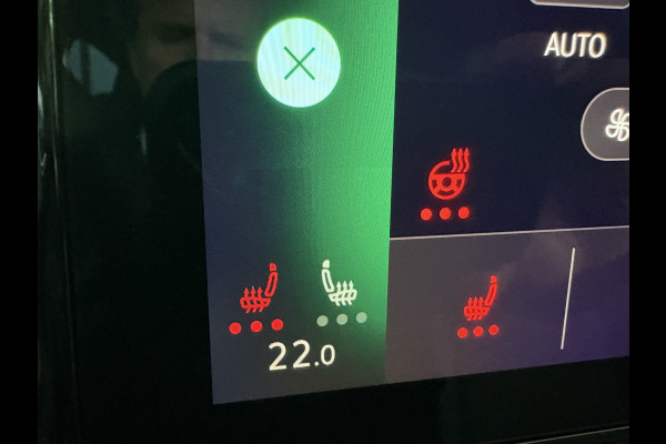 Volkswagen ID.3 Pro Advantage 58 kWh Airco - Achteruitrijcamera - Navigatie - Apple carplay - parkeersensoren - Voorstoelen verwarmd - Rondomzicht camera - Licht metalen velgen 18 inch - Radio - Led verlichting  - Stuur multifunctioneel - Cruise control