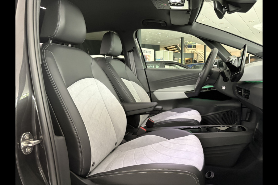 Volkswagen ID.3 Pro Advantage 58 kWh Airco - Achteruitrijcamera - Navigatie - Apple carplay - parkeersensoren - Voorstoelen verwarmd - Rondomzicht camera - Licht metalen velgen 18 inch - Radio - Led verlichting  - Stuur multifunctioneel - Cruise control