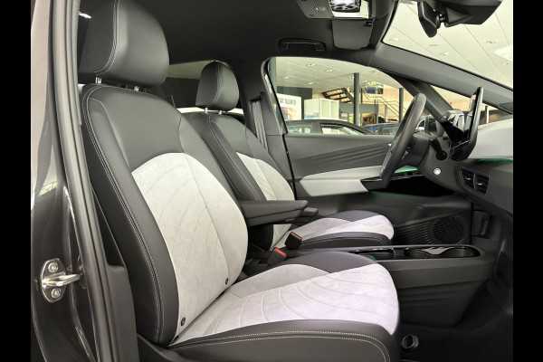 Volkswagen ID.3 Pro Advantage 58 kWh Airco - Achteruitrijcamera - Navigatie - Apple carplay - parkeersensoren - Voorstoelen verwarmd - Rondomzicht camera - Licht metalen velgen 18 inch - Radio - Led verlichting  - Stuur multifunctioneel - Cruise control