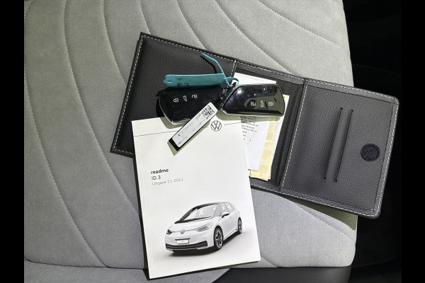 Volkswagen ID.3 Pro Advantage 58 kWh Airco - Achteruitrijcamera - Navigatie - Apple carplay - parkeersensoren - Voorstoelen verwarmd - Rondomzicht camera - Licht metalen velgen 18 inch - Radio - Led verlichting  - Stuur multifunctioneel - Cruise control