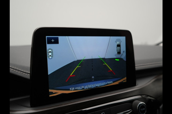 Ford Kuga 2.5 Vignale PHEV 225pk Dealer O.H. | Trekhaak Af Fabriek | 360 Camera | Adaptive Cruise | Lederen Sportstoelen Memory & Verwarmd | Bang & Olufsen | Apple Carplay | Keyless | Achterbank Verwarmd | Blis | Stuur Verwarmd | Navigatie | DAB | Plug In Hybrid |