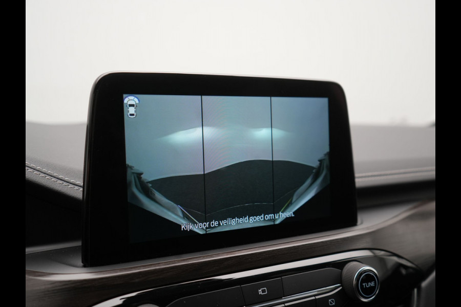 Ford Kuga 2.5 Vignale PHEV 225pk Dealer O.H. | Trekhaak Af Fabriek | 360 Camera | Adaptive Cruise | Lederen Sportstoelen Memory & Verwarmd | Bang & Olufsen | Apple Carplay | Keyless | Achterbank Verwarmd | Blis | Stuur Verwarmd | Navigatie | DAB | Plug In Hybrid |
