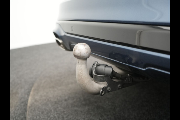 Ford Kuga 2.5 Vignale PHEV 225pk Dealer O.H. | Trekhaak Af Fabriek | 360 Camera | Adaptive Cruise | Lederen Sportstoelen Memory & Verwarmd | Bang & Olufsen | Apple Carplay | Keyless | Achterbank Verwarmd | Blis | Stuur Verwarmd | Navigatie | DAB | Plug In Hybrid |