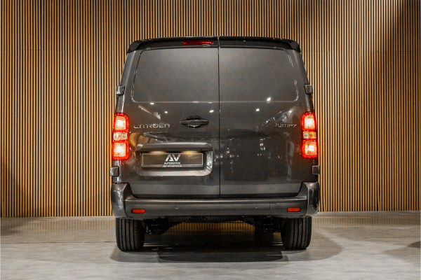 Citroën Jumpy 2.0 BlueHDI DC 180 L3 XL | Dubbel cabine | L+R Schuifdeur | Camera | CarPlay | DAB | Flippers | 5-Zitter | PDC | Navigatie | BPM Vrij | Fabrieksgarantie