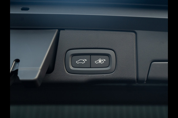 Volvo XC60 2.0 T6 Plug-in hybrid AWD Plus Black Edition | Harman/ Kardon | 360 Camera | Blind Spot | Panodak | Facelift | Prijs Rijklaar!!