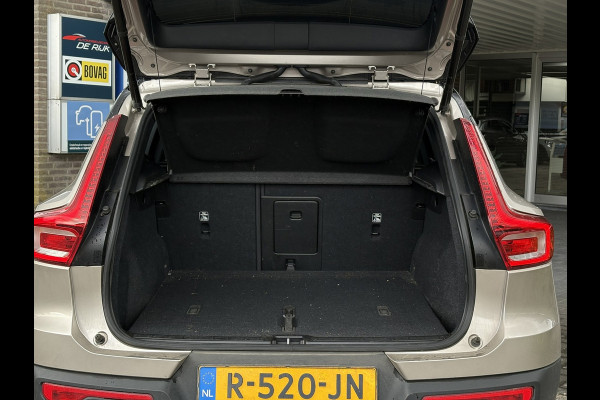 Volvo XC40 Recharge Plus 70 kWh (EV) | Trekhaak wegkl. Stoel+Stuurverw., Carplay/Android, Camera, Cruise | 1e Eigenaar | Dealeroh.