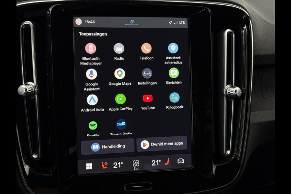 Volvo XC40 Recharge Plus 70 kWh (EV) | Trekhaak wegkl. Stoel+Stuurverw., Carplay/Android, Camera, Cruise | 1e Eigenaar | Dealeroh.