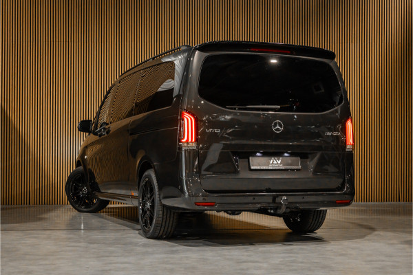 Mercedes-Benz Vito 119 CDI DC L3 XL | AMG | L+R Schuifdeur | Dubbel cabine | Navigatie | CarPlay | Camera | Lederen bekleding | Stoelverwarming | 2500 kg trekgewicht | Trekhaak | Multibeam Led | PDC V+A