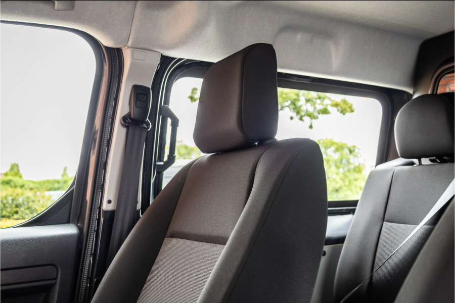 Citroën Jumpy 2.0 BlueHDI DC 180 L3 XL | Dubbel cabine | L+R Schuifdeur | Camera | CarPlay | DAB | Flippers | 5-Zitter | PDC | Navigatie | BPM Vrij | Fabrieksgarantie