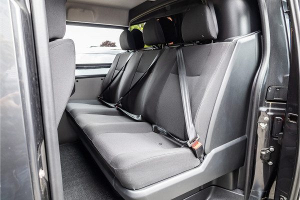 Citroën Jumpy 2.0 BlueHDI DC 180 L3 XL | Dubbel cabine | L+R Schuifdeur | Camera | CarPlay | DAB | Flippers | 5-Zitter | PDC | Navigatie | BPM Vrij | Fabrieksgarantie