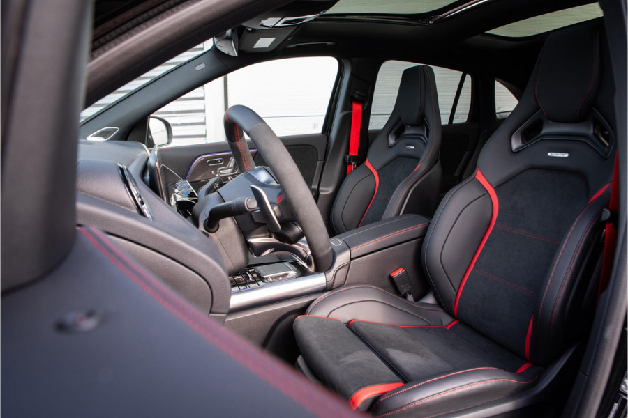 Mercedes-Benz GLA AMG 45 S 4MATIC+ Mercedes-Benz GLA 45 S AMG 4MATIC+ Panodak Schaalstoelen Burmester Ambient Widescreen 360 Camera