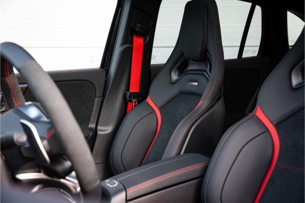 Mercedes-Benz GLA AMG 45 S 4MATIC+ Mercedes-Benz GLA 45 S AMG 4MATIC+ Panodak Schaalstoelen Burmester Ambient Widescreen 360 Camera