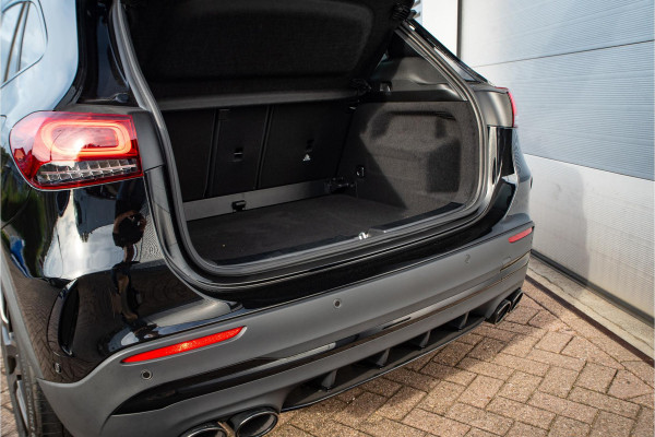 Mercedes-Benz GLA AMG 45 S 4MATIC+ Mercedes-Benz GLA 45 S AMG 4MATIC+ Panodak Schaalstoelen Burmester Ambient Widescreen 360 Camera