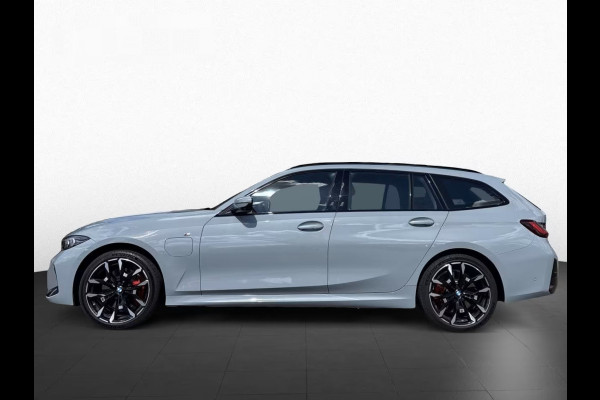 BMW 3 Serie Touring 330e xDrive M-SPORT Pro ** AD. LED, BEIGE LEDER, TREKH, PANO, MEMORY, 19-inch LMV ** Ex BMW-AG ** ** INFORMEER OOK NAAR ONZE AANTREKKELIJKE FINANCIAL-LEASE TARIEVEN **