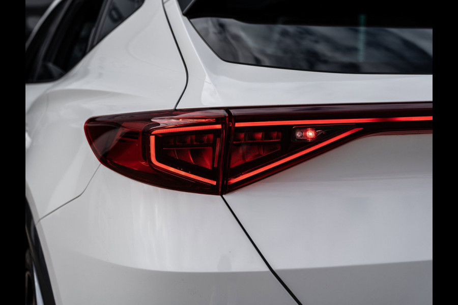 CUPRA Formentor 1.4 e-Hybrid VZ Copper Edition | Pano | Leder | Memory | Camera