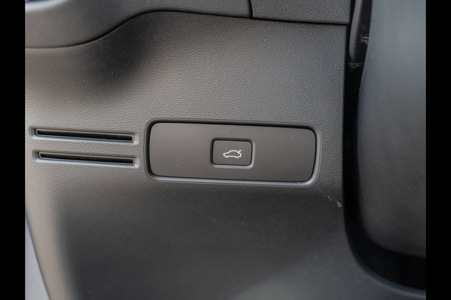 Volvo XC40 2.0 B3 163PK Automaat Core | Facelift | Carplay | Dealer Ond. | BTW