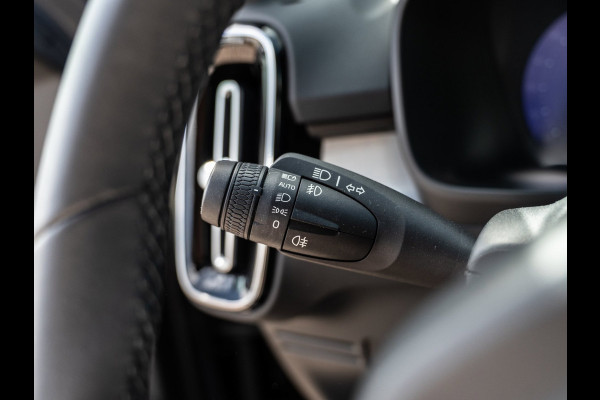 Volvo XC40 2.0 B3 163PK Automaat Core | Facelift | Carplay | Dealer Ond. | BTW