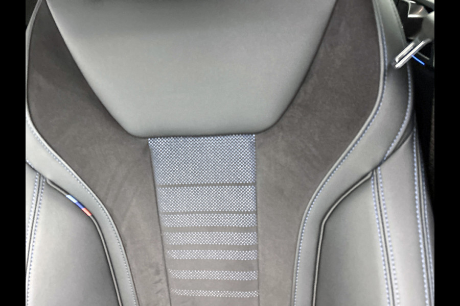 BMW i4 EDrive35 70 kWh M-sportpakket (1e Eig, Dealer OnderH, Navi Pro, Camera, Carplay, Addapt Cruise, StoelV, PDC V+A, Etc)