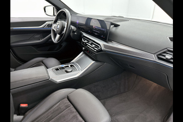 BMW i4 EDrive35 70 kWh M-sportpakket (1e Eig, Dealer OnderH, Navi Pro, Camera, Carplay, Addapt Cruise, StoelV, PDC V+A, Etc)