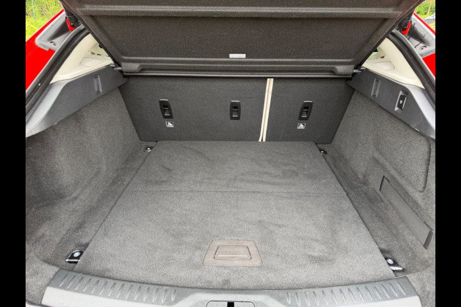 Jaguar I-PACE EV400 First Edition 90 kWh, VOL OPTIES, panoramadak, 22 inch, nieuw accupakket, NL auto met nap