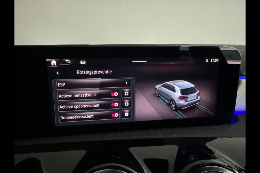 Mercedes-Benz A-Klasse 180 AMG Pano|Memory|Burmester|HuD|VOL