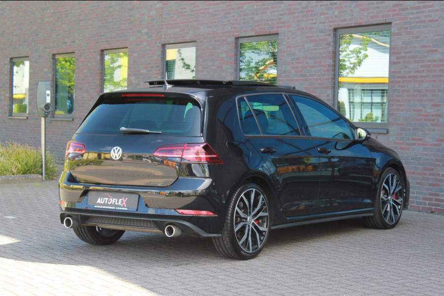 Volkswagen Golf 2.0 TSI GTI Performance