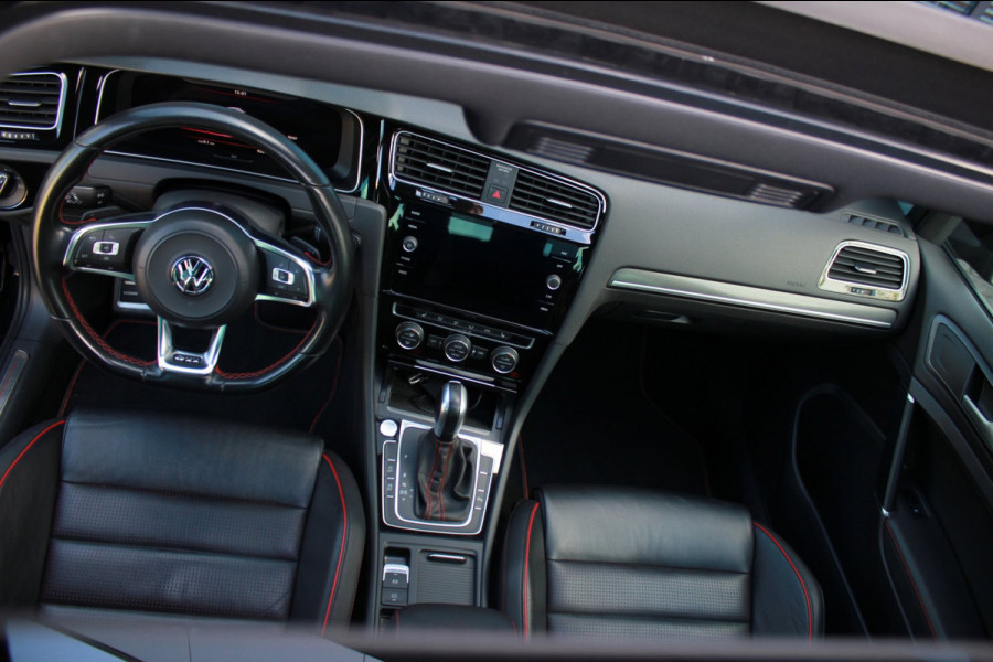 Volkswagen Golf 2.0 TSI GTI Performance