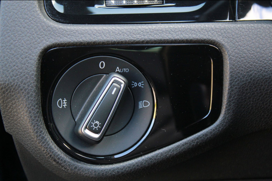 Volkswagen Golf 2.0 TSI GTI Performance