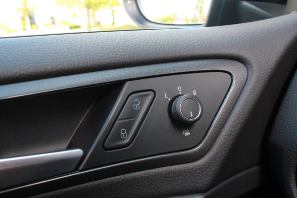 Volkswagen Golf 2.0 TSI GTI Performance