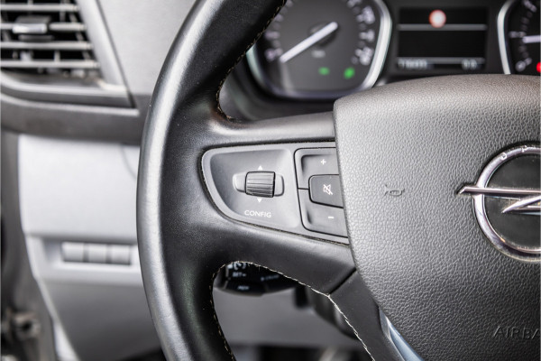 Opel Vivaro 2.0 CDTI L2H1 | Marge | BTW & BPM Vrij | Head-Up | Bi-Xenon | Camera | CarPlay | Navigatie | Trekhaak | Airco | Cruise control | Nieuwe APK