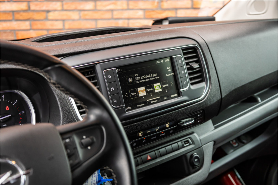 Opel Vivaro 2.0 CDTI L2H1 | Marge | BTW & BPM Vrij | Head-Up | Bi-Xenon | Camera | CarPlay | Navigatie | Trekhaak | Airco | Cruise control | Nieuwe APK