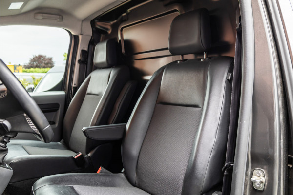 Opel Vivaro 2.0 CDTI L2H1 | Marge | BTW & BPM Vrij | Head-Up | Bi-Xenon | Camera | CarPlay | Navigatie | Trekhaak | Airco | Cruise control | Nieuwe APK