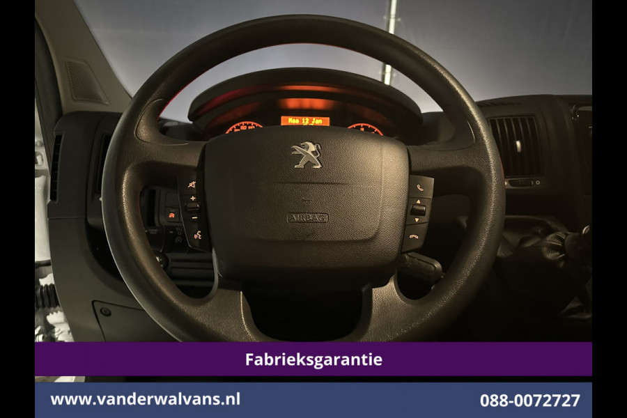 Peugeot Boxer 2.2 BlueHDi 165pk Bakwagen 434cm Lang Laadklep Fabrieksgarantie Euro6 Airco | Camera | Cruisecontrol Bijrijdersbank, 910kg laadvermogen
