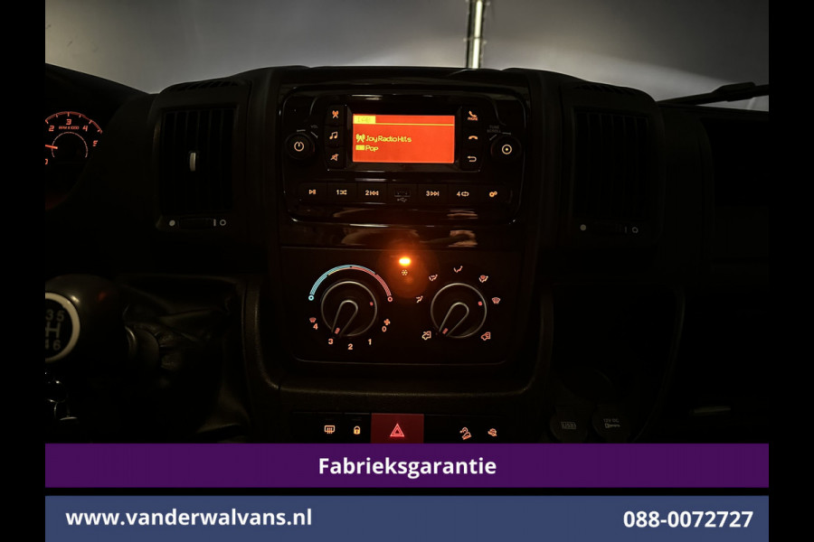 Peugeot Boxer 2.2 BlueHDi 165pk Bakwagen 434cm Lang Laadklep Fabrieksgarantie Euro6 Airco | Camera | Cruisecontrol Bijrijdersbank, 910kg laadvermogen