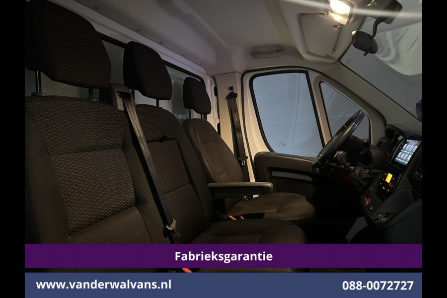 Citroën Jumper 2.2 BlueHDi 141pk Bakwagen 436cm Lang Laadklep Fabrieksgarantie Euro6 Airco | Camera | Navigatie | Cruisecontrol | Apple Carplay Android Auto, 1010kg laadvermogen, Bijrijdersbank