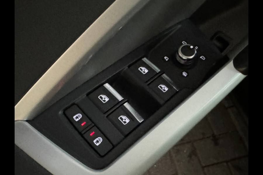 Audi Q3 Sportback 35 TFSI Business Edition Pano|Keyless|360c