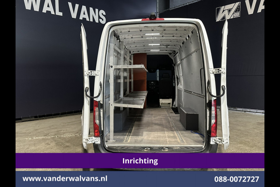 Mercedes-Benz Sprinter 316 CDI 164pk L3H2 *Post NL inrichting* Euro6 Airco | Camera | Navigatie | Apple Carplay Android Auto, Stoelverwarming, 270 graden achterdeuren, schappen, doorloopdeur