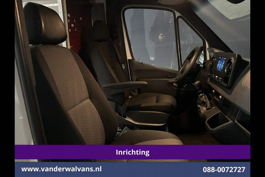 Mercedes-Benz Sprinter 316 CDI 164pk L3H2 *Post NL inrichting* Euro6 Airco | Camera | Navigatie | Apple Carplay Android Auto, Stoelverwarming, 270 graden achterdeuren, schappen, doorloopdeur