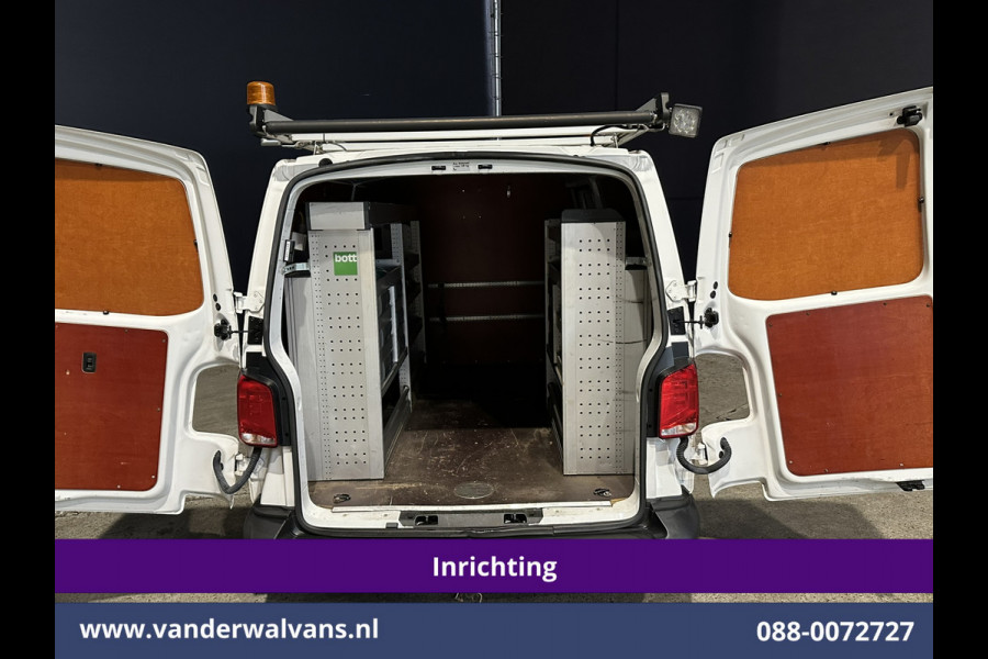 Volkswagen Transporter 2.0 TDI L2H1 Inrichting Euro6 Airco | Omvormer | Imperiaal | Camera | Trekhaak | Apple Carplay Android Auto, Cruisecontrol, Parkeersensoren