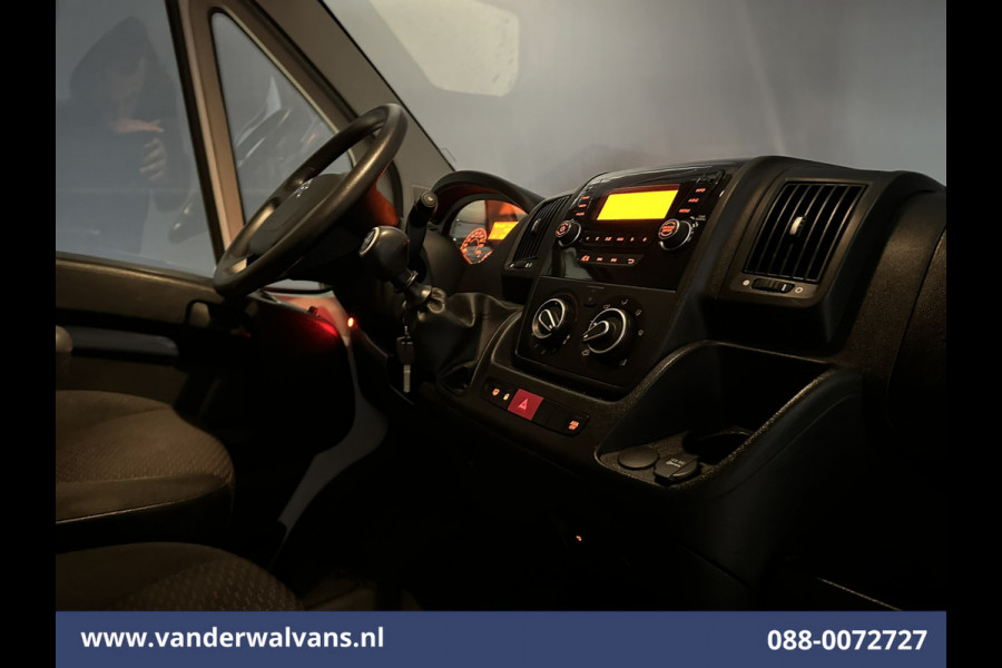 Citroën Jumper 2.2 BlueHDi 141pk Bakwagen 436cm lang Laadklep 1115kg laadvermogen Euro6 Airco | Cruisecontrol | Bijrijdersbank