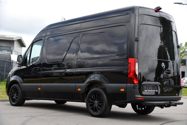 Mercedes-Benz Sprinter 319 3.0 CDI L2H2 Black Edition Adaptieve Cruise, Camera, Carplay, 10,5'' Mbux, LED, Stoelverwarming, Geveerde stoel, Trekhaak, Uniek!