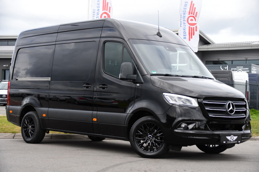 Mercedes-Benz Sprinter 319 3.0 CDI L2H2 Black Edition Adaptieve Cruise, Camera, Carplay, 10,5'' Mbux, LED, Stoelverwarming, Geveerde stoel, Trekhaak, Uniek!